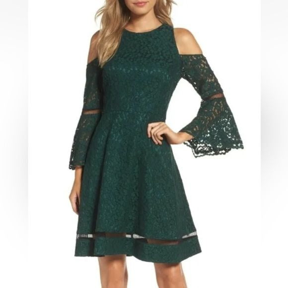 Eliza J. (Like New) Hunter Green Lace Bell Sleeve Cold Shoulder Dress (Size: 8)