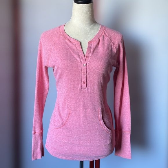 Jockey Pink Long Sleeve Thermal Top with Buttons Down the Center (Size: Small)