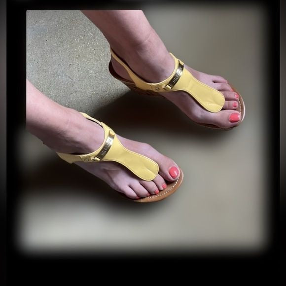 Tommy Hilfiger Yellow Wedge Thong Sandals with Adjustable Strap (Size: 7)