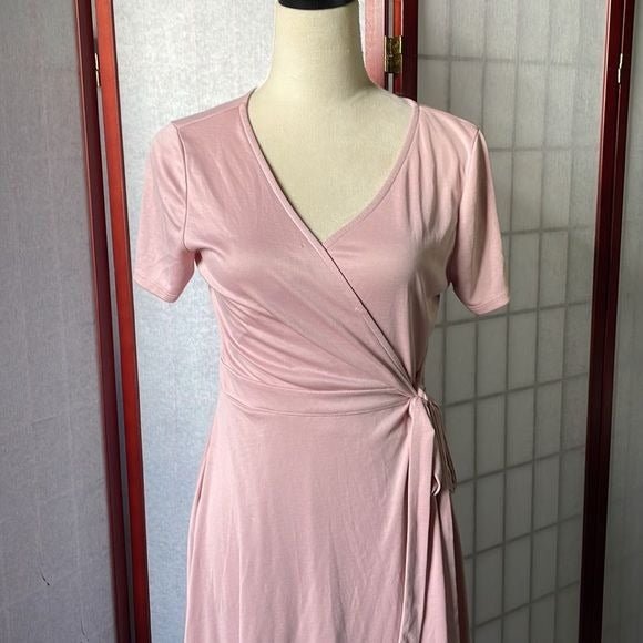 Potter’s Pot Pale Pink Full Wrap Dress with Tie Around the Waist (Size: Large)
