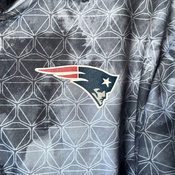 Reebok New England Patriots Boys (14/16) Fleece Lined Full Zip Hoodie