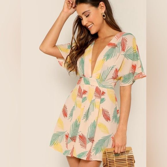 Tropical Light Peach Colored Dress with Multicolored Leaves & Open Back (Small)