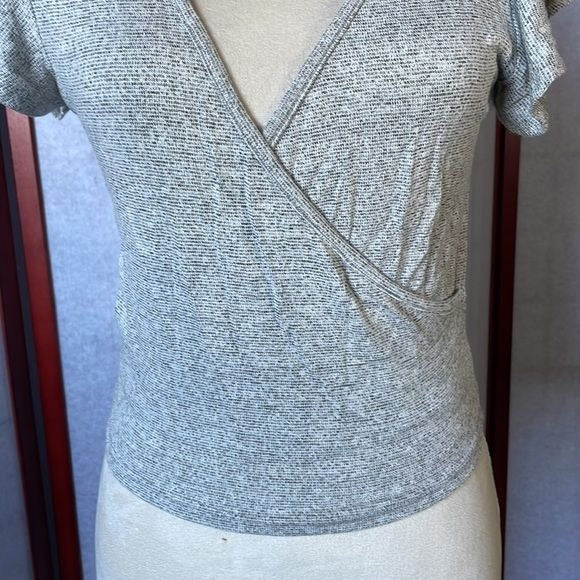 Anthropologie Caution to the Wind Heather Gray Faux Wrap Top (Size: Medium)