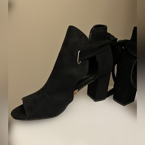JustFab Karine Black Suede Open Toed Block Heeled Booties with Bow (Size: 11)