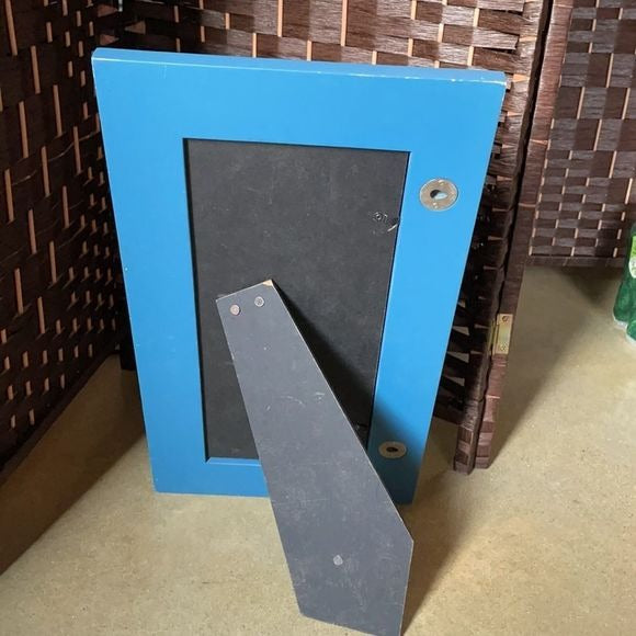 Stand Up 5x7 (x3) Picture Frame