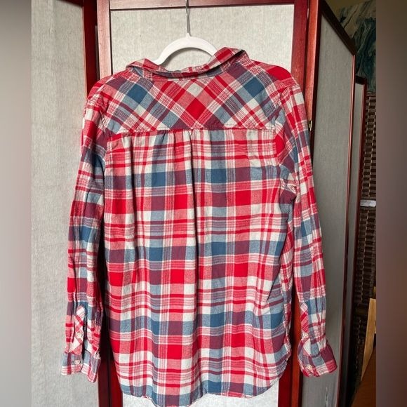 Levi’s Men’s Red, Blue and Gray Button Up Flannel 100% Cotton (Size: Large)